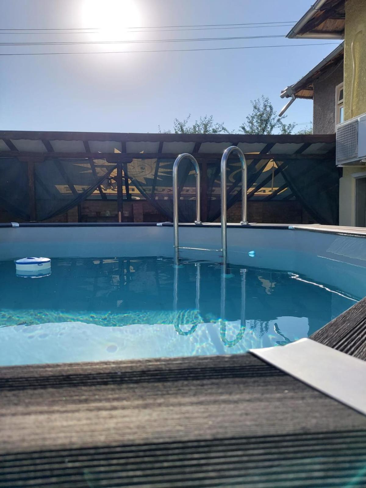 Lymore Guest House Palamarza Bagian luar foto
